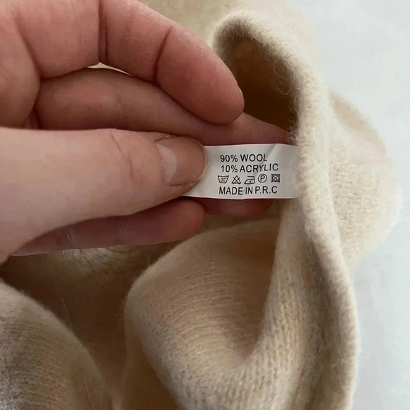 Cream coloured  Beret/ Part Wool/ Winter/ Fall - Picture 5 of 8